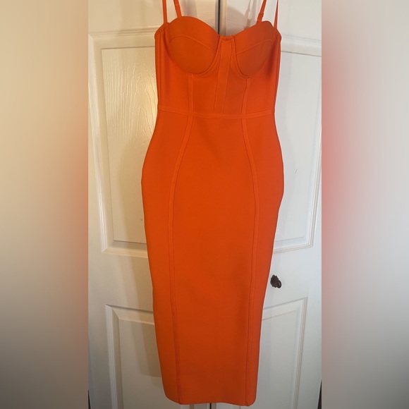 Dress - Picture 2 of 2